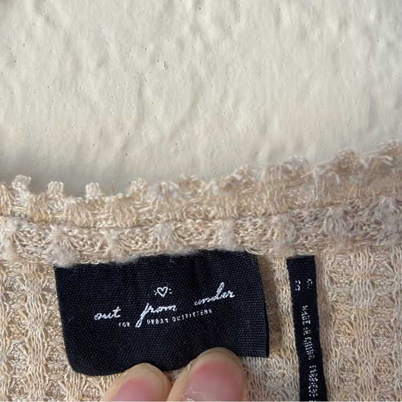 Urban Outfitters Waffle Knit Neutral Pullover Lightweight Oversized Top - Picture 3 of 8